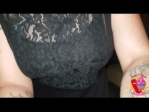 ❤️ Slutty Stéifschwëster gëtt him e blowjob a Spuenesch ️❌ Hausgemachte Porno bei eis ﹏