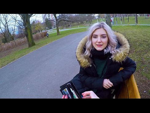 ❤️ Drénkt e Frieme säi waarme Spuer fir Suen - Blowjob am Park vum Eva Elfie ️❌ Hausgemachte Porno bei eis ﹏